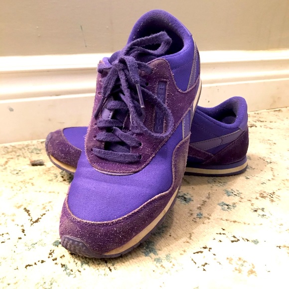 Ladies 8 US Retro Classic Reebok Sneakers - Picture 2 of 4